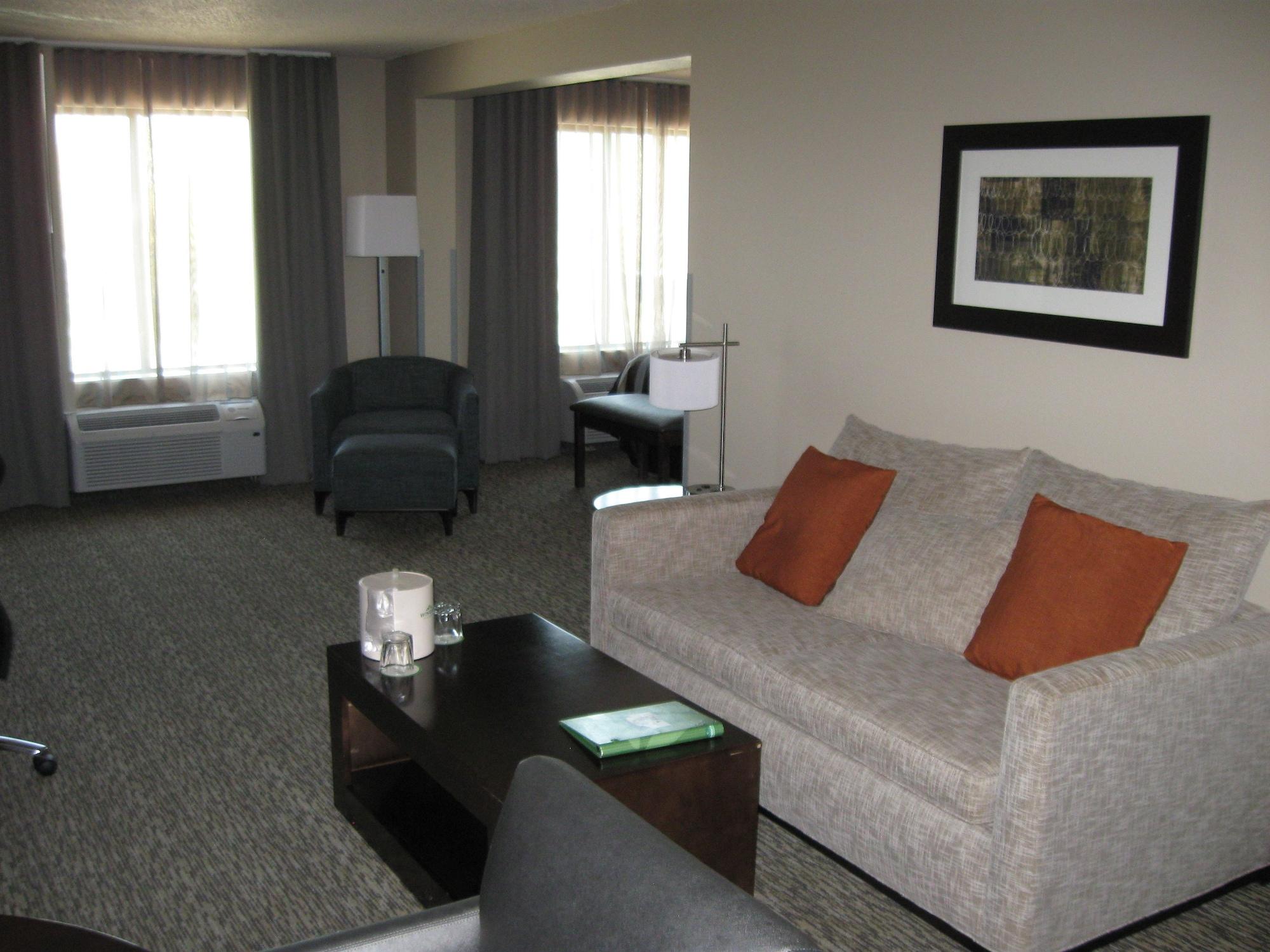 Wingate By Wyndham Fargo Hotel Bagian luar foto