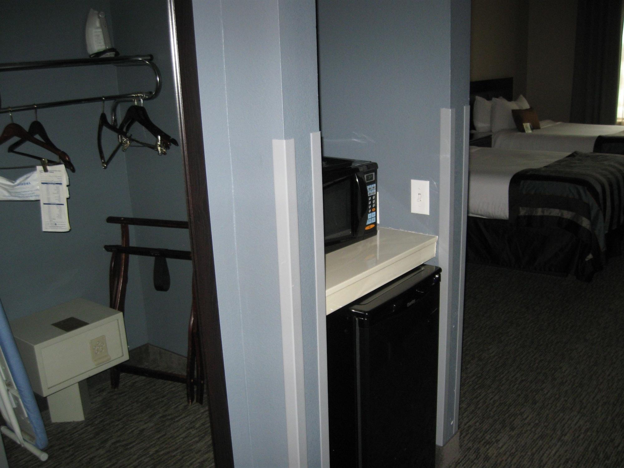 Wingate By Wyndham Fargo Hotel Bagian luar foto