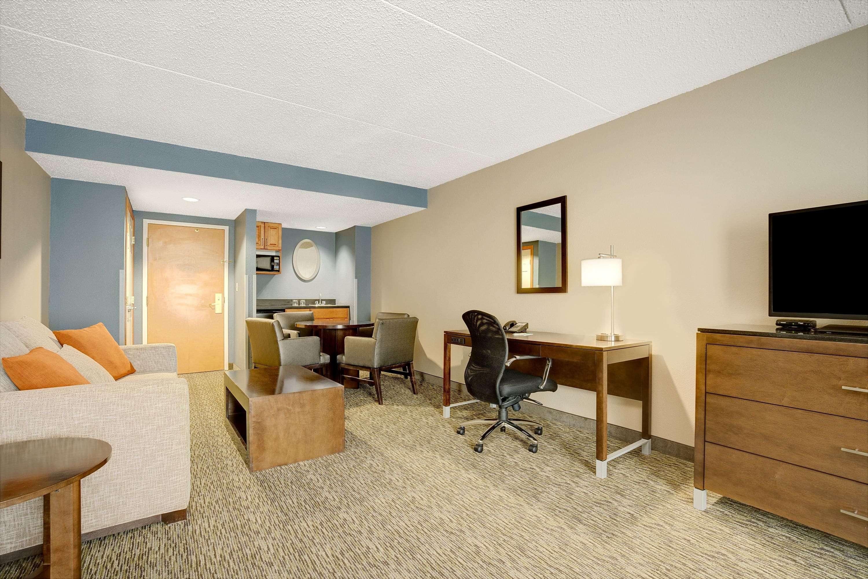 Wingate By Wyndham Fargo Hotel Bagian luar foto
